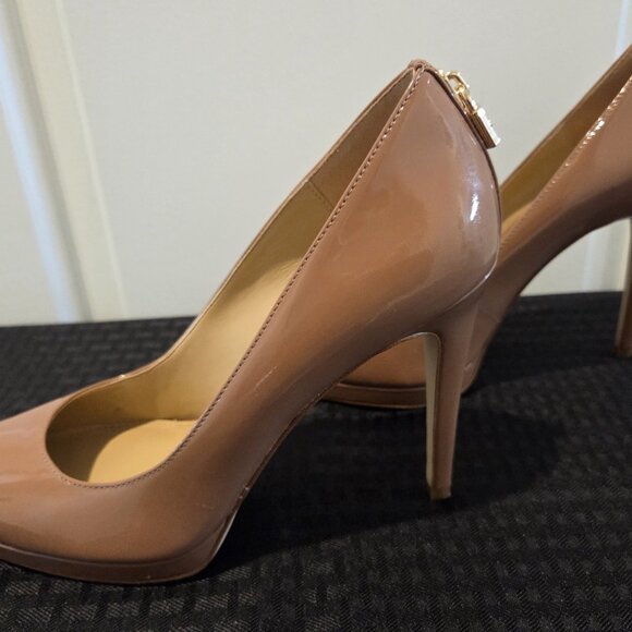 Michael Kors Pumpa - Picture 5 of 13